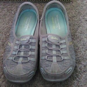 Sketchers shoes